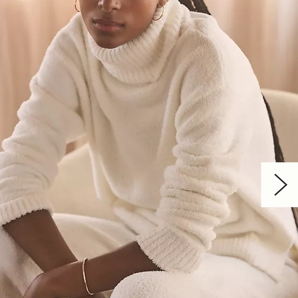 UGG Yolanda II White Turtleneck Sweater - Picture 4 of 5